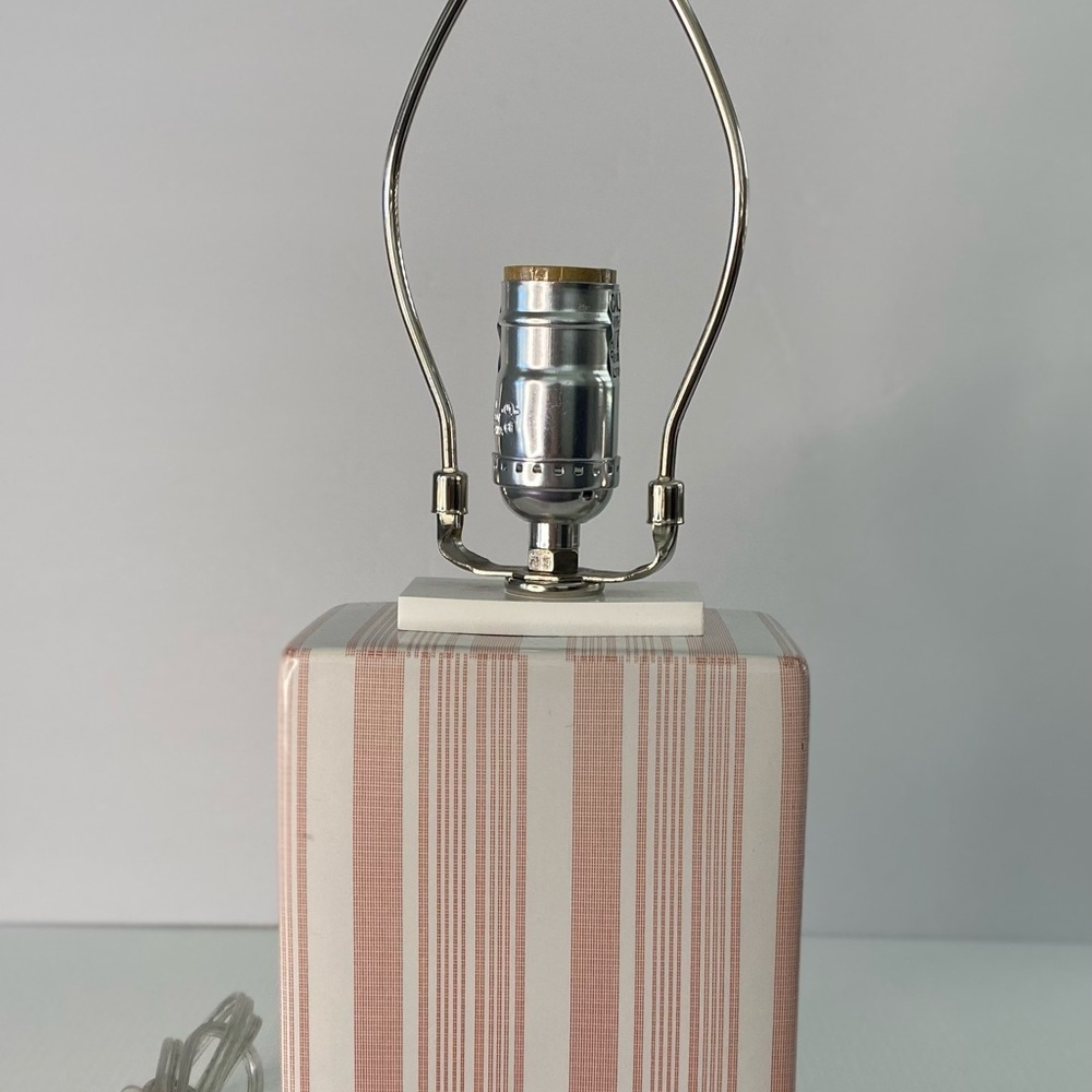 Ralph Lauren Squared Table Lamp, Pink & White Vertical Woven Stripes Hom… - Picture 4 of 11